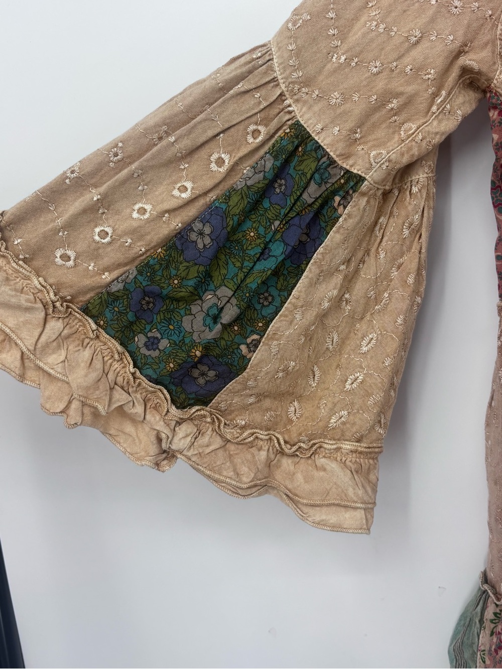 Young Threads Bohemian Patchwork Peasant Top Mixed Floral print boho Sz Small - Picture 5 of 10